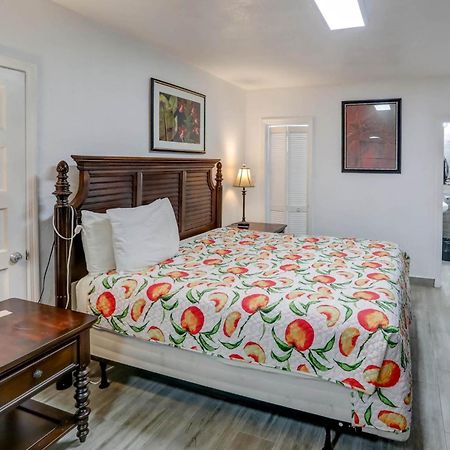 הוליווד Richard'S Motel Courtyard מראה חיצוני תמונה
