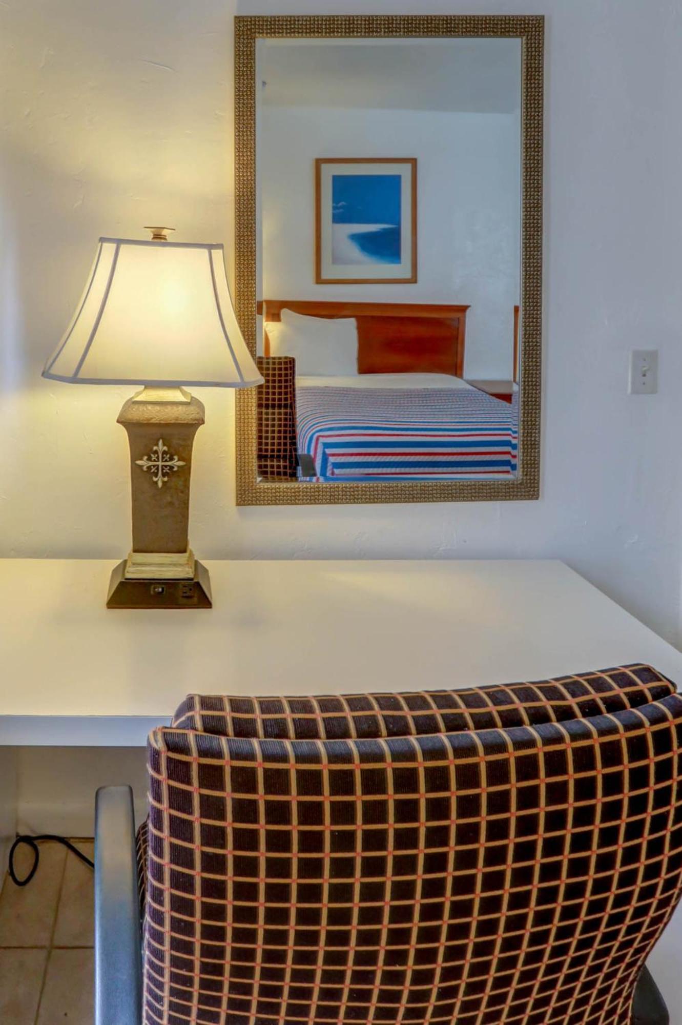 הוליווד Richard'S Motel Courtyard חדר תמונה