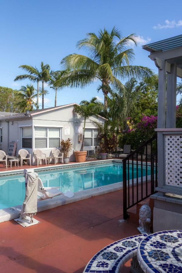 הוליווד Richard'S Motel Courtyard מראה חיצוני תמונה