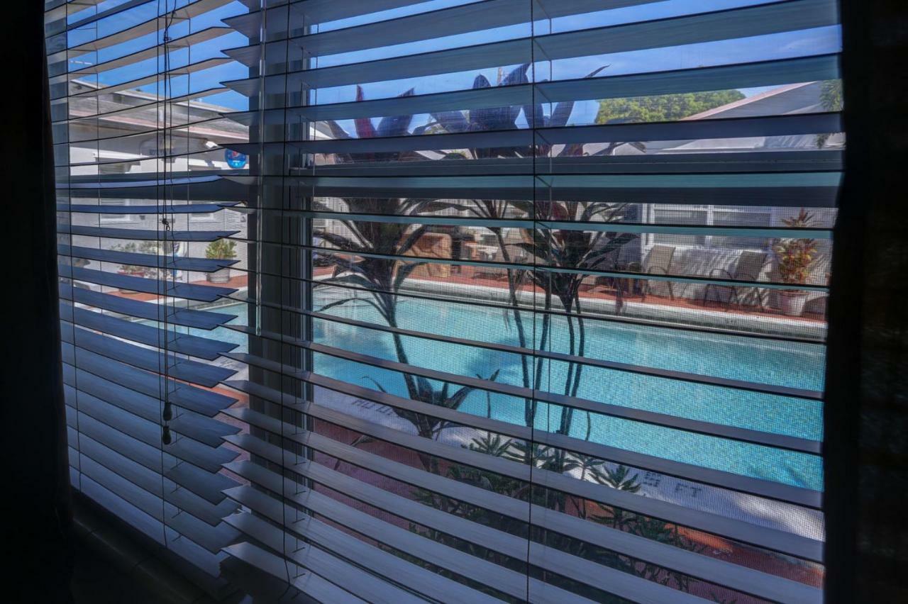 הוליווד Richard'S Motel Courtyard מראה חיצוני תמונה